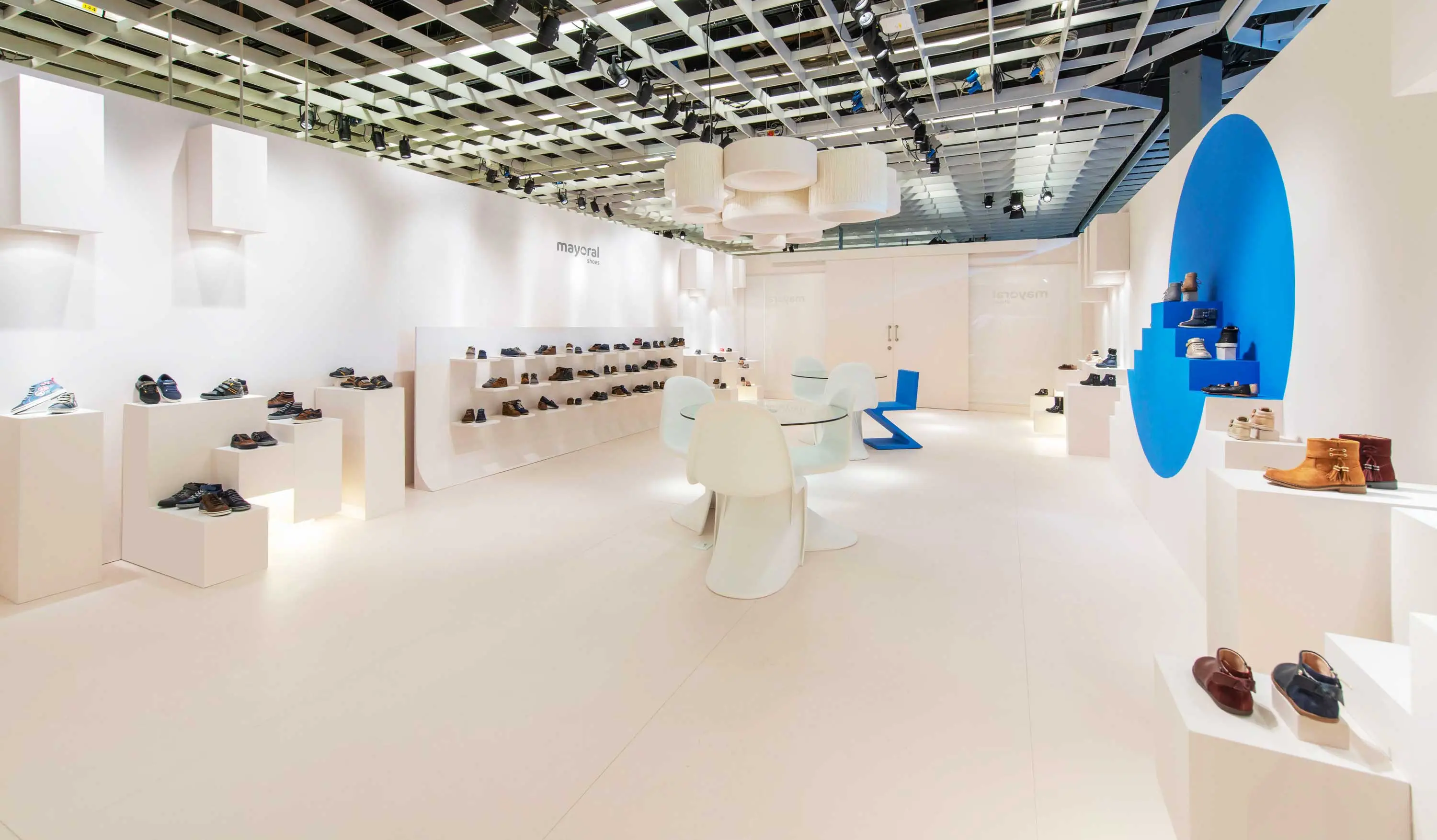 Lighting in stand design