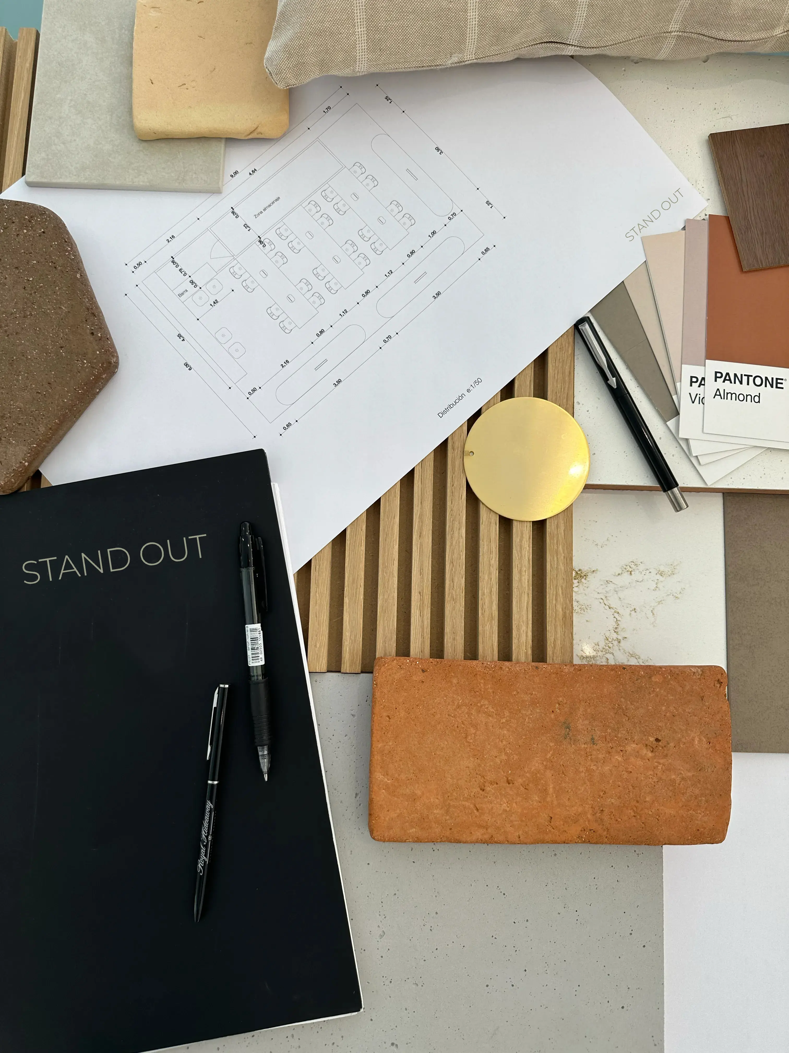 Stand de diseño premium en feria de Barcelona — más de 40 años de experiencia Stand-Out